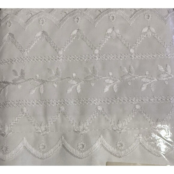 jcpenney Other - Vintage Home Collection Felicity Embroidered Hem King Pillowcases 230 TC White